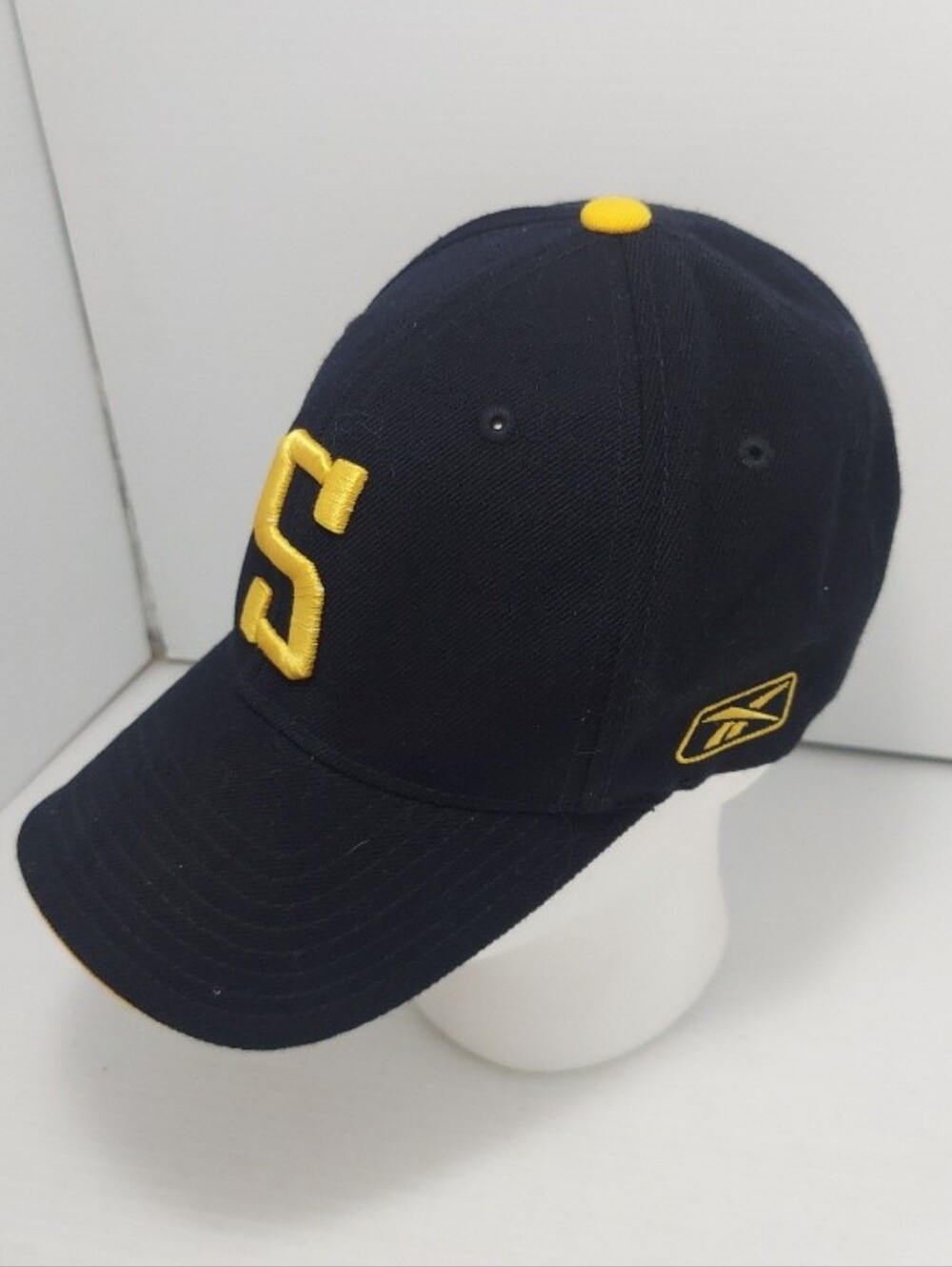 Pittsburgh Steelers Black Hat Adjustable OSFM Reebok Yellow "S" Embroidered NFL